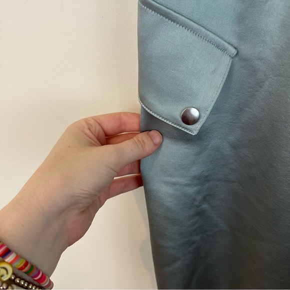 Express High Waisted Satin Cargo Jogger Pants Size Small NWT - Picture 4 of 8